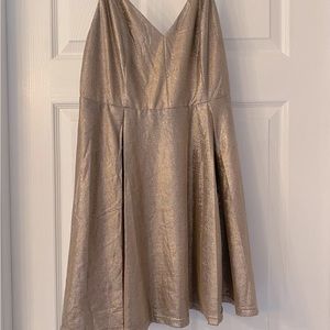 Rose Gold Dress w/ pockets 🥰